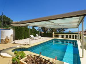 The swimming pool at or close to Holiday Home Pedro by Interhome