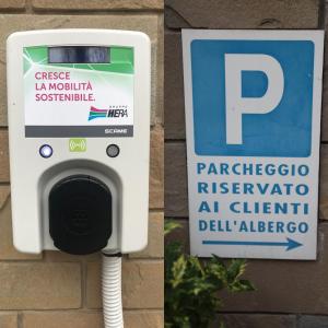 Foto dalla galleria di Albergo Moderno a Modena