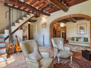 Posedenie v ubytovaní Holiday Home Noce by Interhome