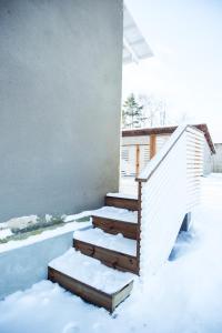 冬天的MaxiMar Apartment With Sauna