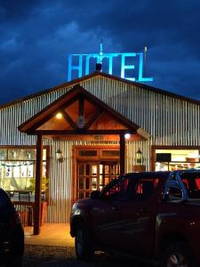 Tòa nhà nơi nhà nghỉ nhỏ tọa lạc