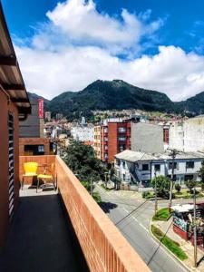 Un balcón o terraza de Aparta Estudio 58