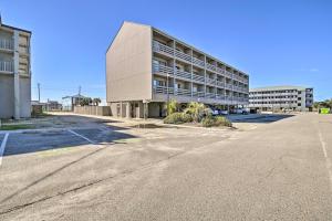 Gallery image of Beach Condo with Pool Access, 1 Block to the Ocean! in Myrtle Beach