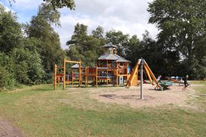 Zona de joacă pentru copii de la Chalet Earnewald