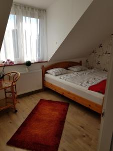 Säng eller sängar i ett rum på Apartment in Balatonakali 36227