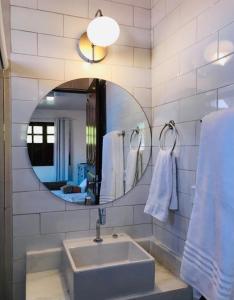 Vonios kambarys apgyvendinimo įstaigoje Condomínio Portais do Francês- Apto - PRAIA DO FRANCÊS/AL