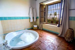 Un baño de Hotel Fuente del Sol