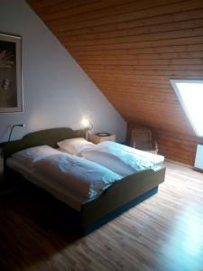 En eller flere senge i et værelse på Haus Herzogenhorn - Hornberg