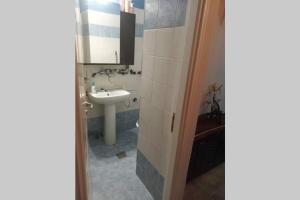 A bathroom at Irene's loft