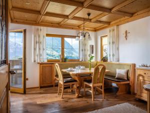 Posezení v ubytování Haus Ausblick