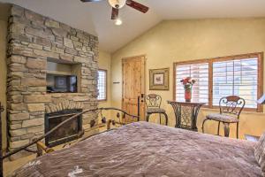 TV at/o entertainment center sa Luxury Powder Mtn Oasis with Hot Tub and Game Room!