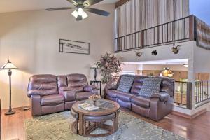 Gallery image of Quaint Angel Fire Townhome half Mi to Ski Slopes! in Angel Fire