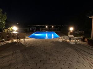 Basen w obiekcie Casa Perla Holidays lub w pobliżu