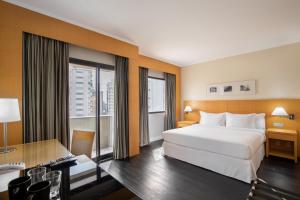 Cama ou camas em um quarto em INNSiDE by Meliá São Paulo ITAIM
