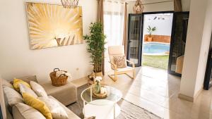 A seating area at Villa Magma