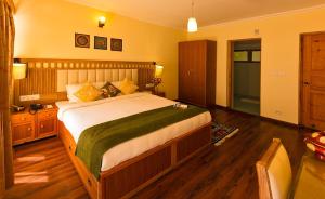 Ladakh Residency客房内的一张或多张床位