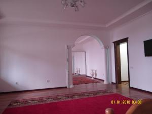 Fotografie z fotogalerie ubytování Vip апартаменты три квартиры на одной площадке одна 3х комнатная с 2мя санузлами площадью 140м2 две 2х комнатные площадью по 100м2 v destinaci Šymkent