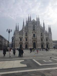 Gallery image of with FREE secure PARKING GARAGE - The CityCentre Junior Suite- All comforts - zone Arco della Pace - Castello Sforzesco -Last supper -nearest metro subway greenline M2 Moscova in Milan