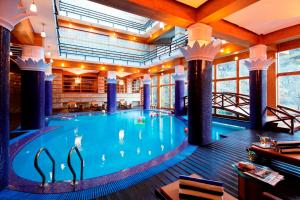 Bazén v ubytování Manuallaya The Resort & Spa nebo v jeho okolí
