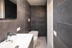 Unforgettable Split Level Jacuzzi Suite Navona - Top Collection 욕실