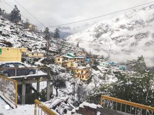 Vamoose Badri Villa im Winter