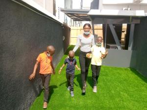 Börn sem dvelja á Ocean Park Hotel,Lekki phase 1