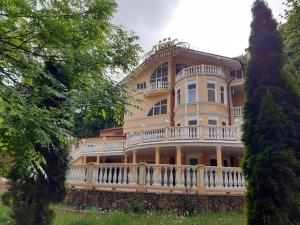 Gallery image of Guest House Lux in Kislovodsk
