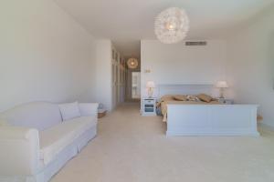 Fotografie z fotogalerie ubytování Unique *HIDDEN GEM* Villa - GOLFERS PARADISE ALOHA v destinaci Marbella