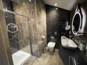 A bathroom at The Eccleston Hotel; BW Signature Collection