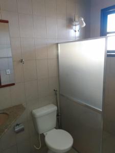 Bilik mandi di Pousada Dos Girassois Prado +29 gambar
