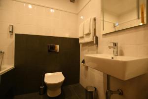 Ένα μπάνιο στο Hotel Dolomiti & Villa +37 φωτογραφίες