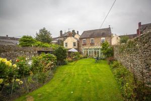 Afbeelding uit fotogalerij van The Drovers Bed and Breakfast in Llandovery