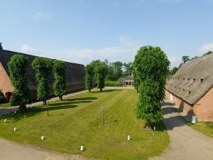 Zahrada ubytování Gut Hohenstein - Platanenappartment