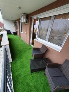Część wypoczynkowa w obiekcie Black Brothers Wellness Apartments