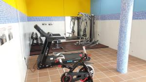 Centrum fitness w obiekcie Homes of Spain, Al Andalus Thalassa JO, Apartamento con vistas, WIFI