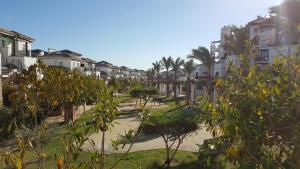 Ogród w obiekcie Homes of Spain, Al Andalus Thalassa JO, Apartamento con vistas, WIFI