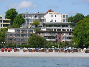 Imagem da galeria de Hotel Zur schönen Aussicht em Grömitz