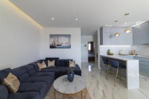 Kuchyňa alebo kuchynka v ubytovaní Apartman Blue Wave