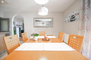 Fotografie z fotogalerie ubytování Two-Bedroom Apartment in Crikvenica XCVII v destinaci Crikvenica