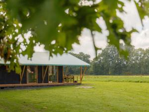 Gallery image of Luxury Lodge in Reesprong with Garden Fire Pit in Buurse