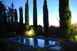 Bazén v ubytovaní Cefalicchio B&B alebo v jeho blízkosti