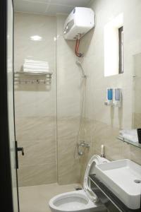 Phòng tắm tại Khách sạn Phương Nam