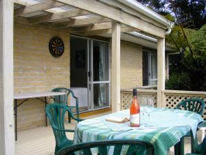 Gallery image of Fernleigh - Moetapu Bay Holiday Home in Whatanihi