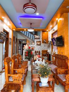 Restaurant o un lloc per menjar a Homestay Tiên Tri 02
