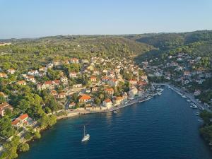 Hrvatska, SPLITSKA-OTOK BRAČ, Apartment Alva