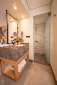 Ein Badezimmer in der Unterkunft Three Corners Rihana Resort El Gouna