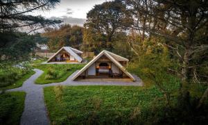 Zahrada ubytování Killarney Glamping at the Grove, Suites and Lodges