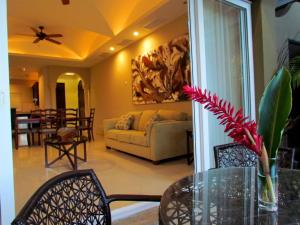 Istumisnurk majutusasutuses Tamarindo Condo 206 Matapalo