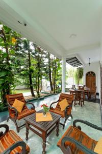 Gallery image of Avon Villa in Hikkaduwa