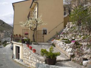 Foto dalla galleria di La Candeletta a Santo Stefano di Sessanio